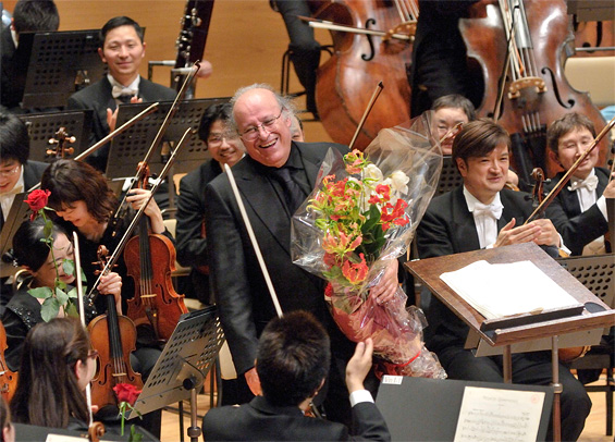 「インバル=都響/新・マーラー・ツィクルス」の交響曲第9番 写真